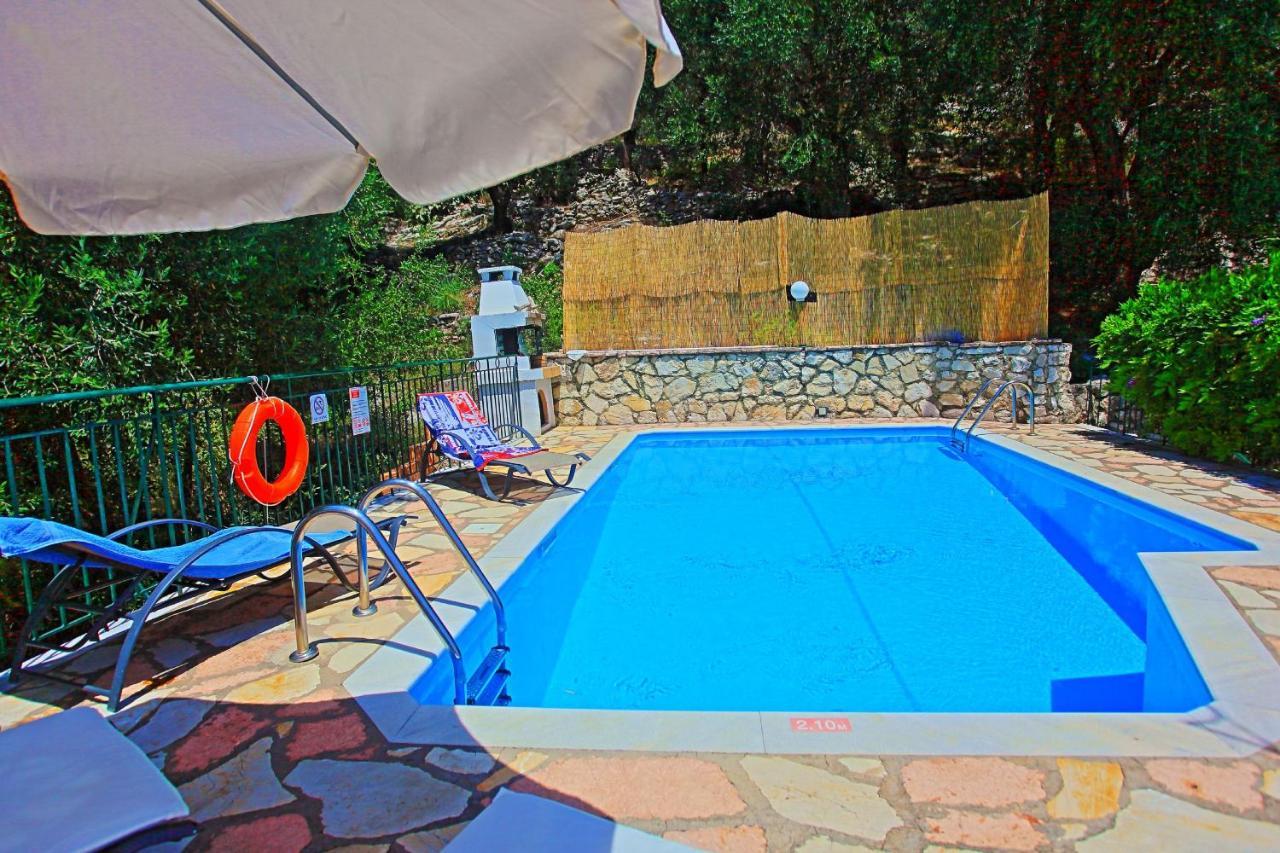 Villa Seaview Calypso Nisaki  Exterior foto